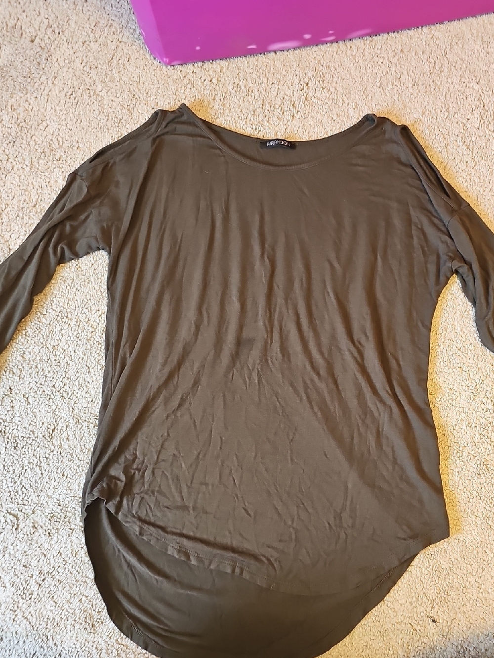 Papermoon Olive Scoop-Hem Long Sleeve Tee